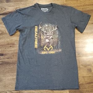 Mens Realtree gray deer graphic print tshirt size M